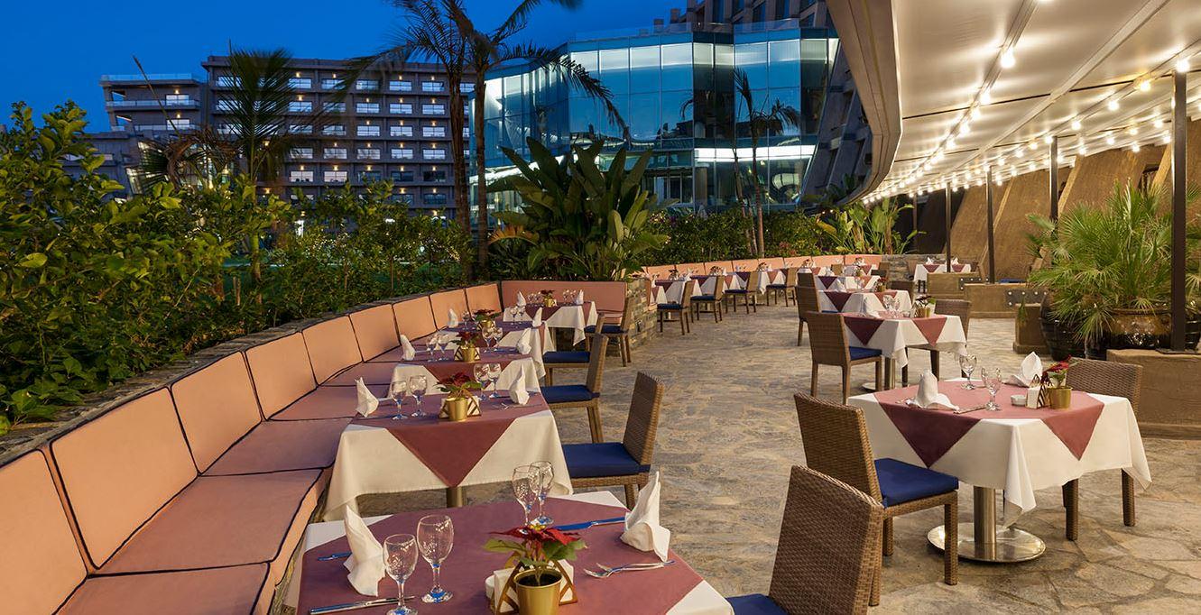 פמגוסטה Noah'S Ark Deluxe Hotel & Spa מראה חיצוני תמונה